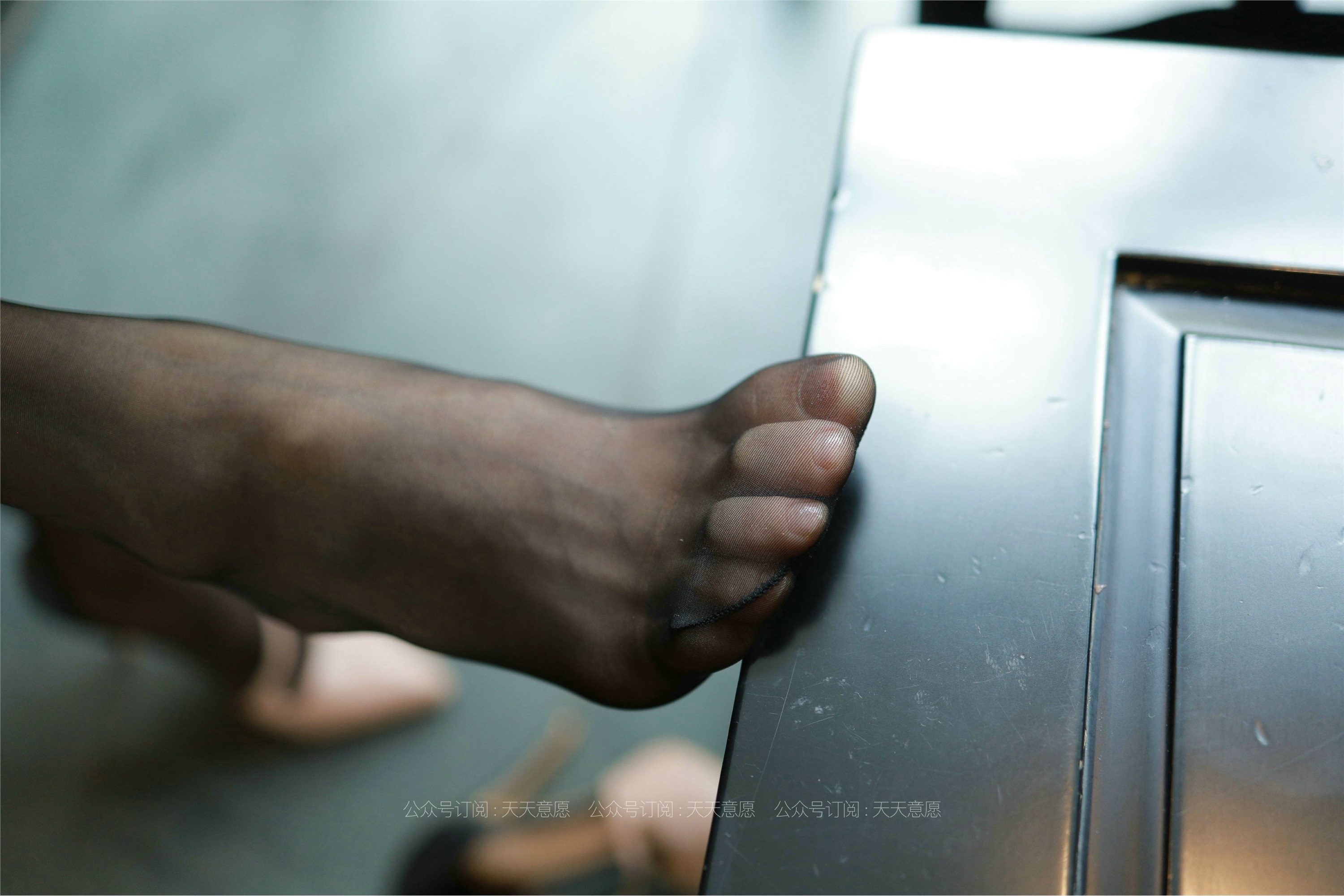 IESS异思趣向  2021.07.15 丝享家862：小六《黑色皮短裙》